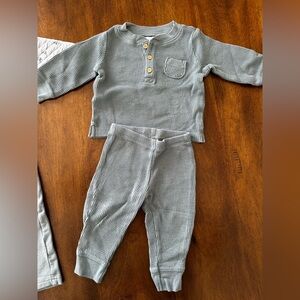 EUC Little Planet 9m Waffle Outfit